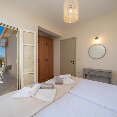 Leonie Villa Fiskardo